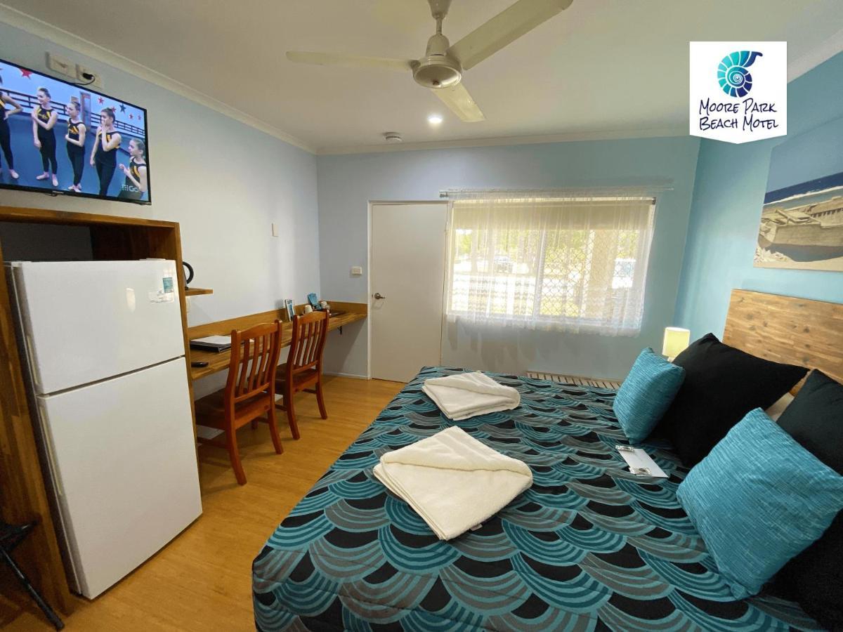 Moore Park Beach Inn Bundaberg Eksteriør billede