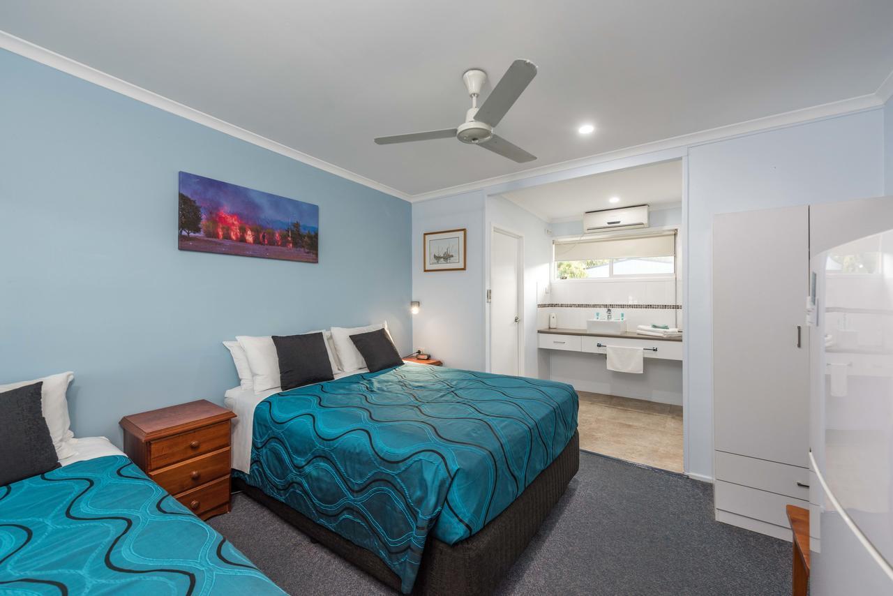 Moore Park Beach Inn Bundaberg Eksteriør billede