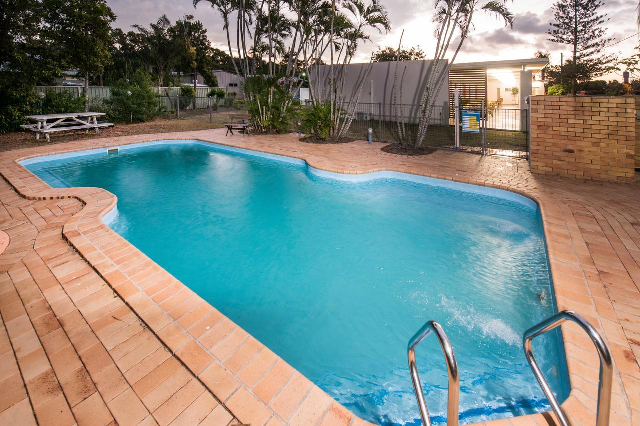 Moore Park Beach Inn Bundaberg Eksteriør billede
