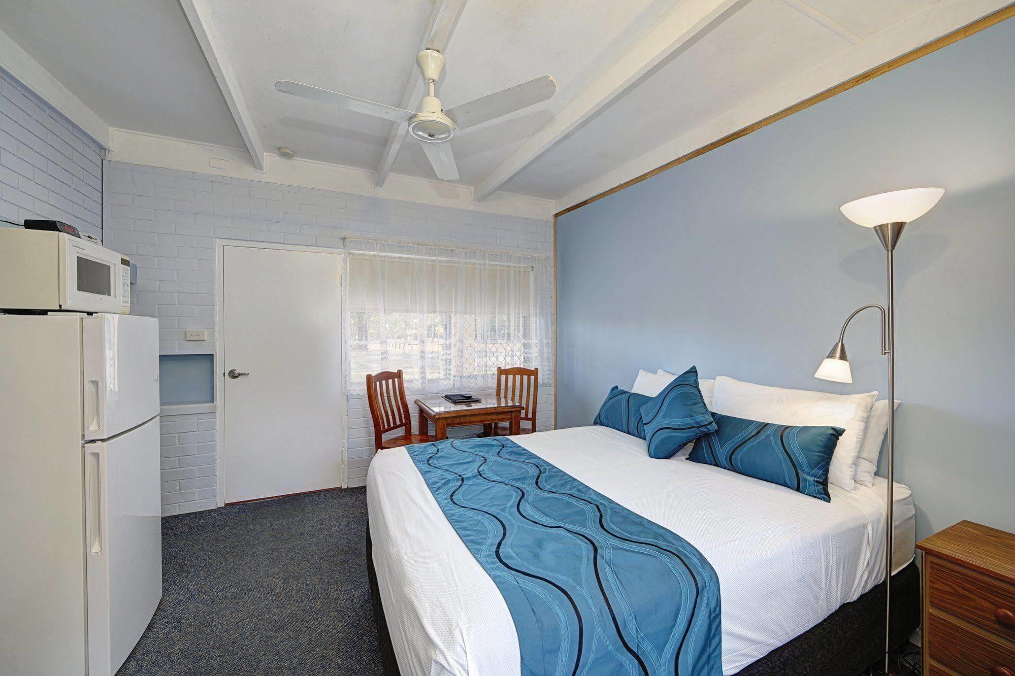 Moore Park Beach Inn Bundaberg Eksteriør billede